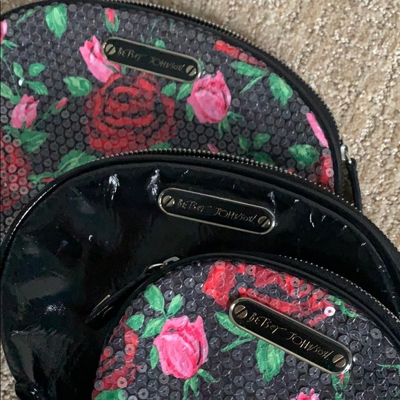 Betsy Johnson Cosmetic Bag Set of 3! - Picture 3 of 7